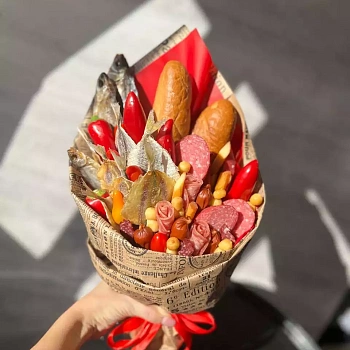 Букет с рыбой, сыром, колбасой